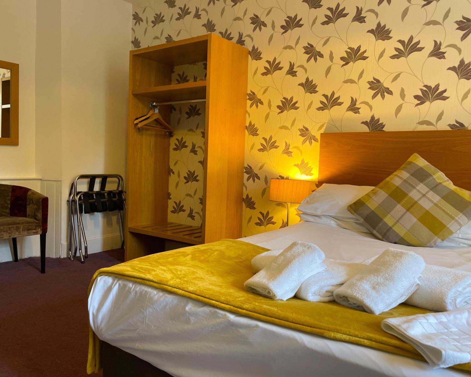 The Speyside Hotel And Restaurant Grantown-on-Spey Esterno foto