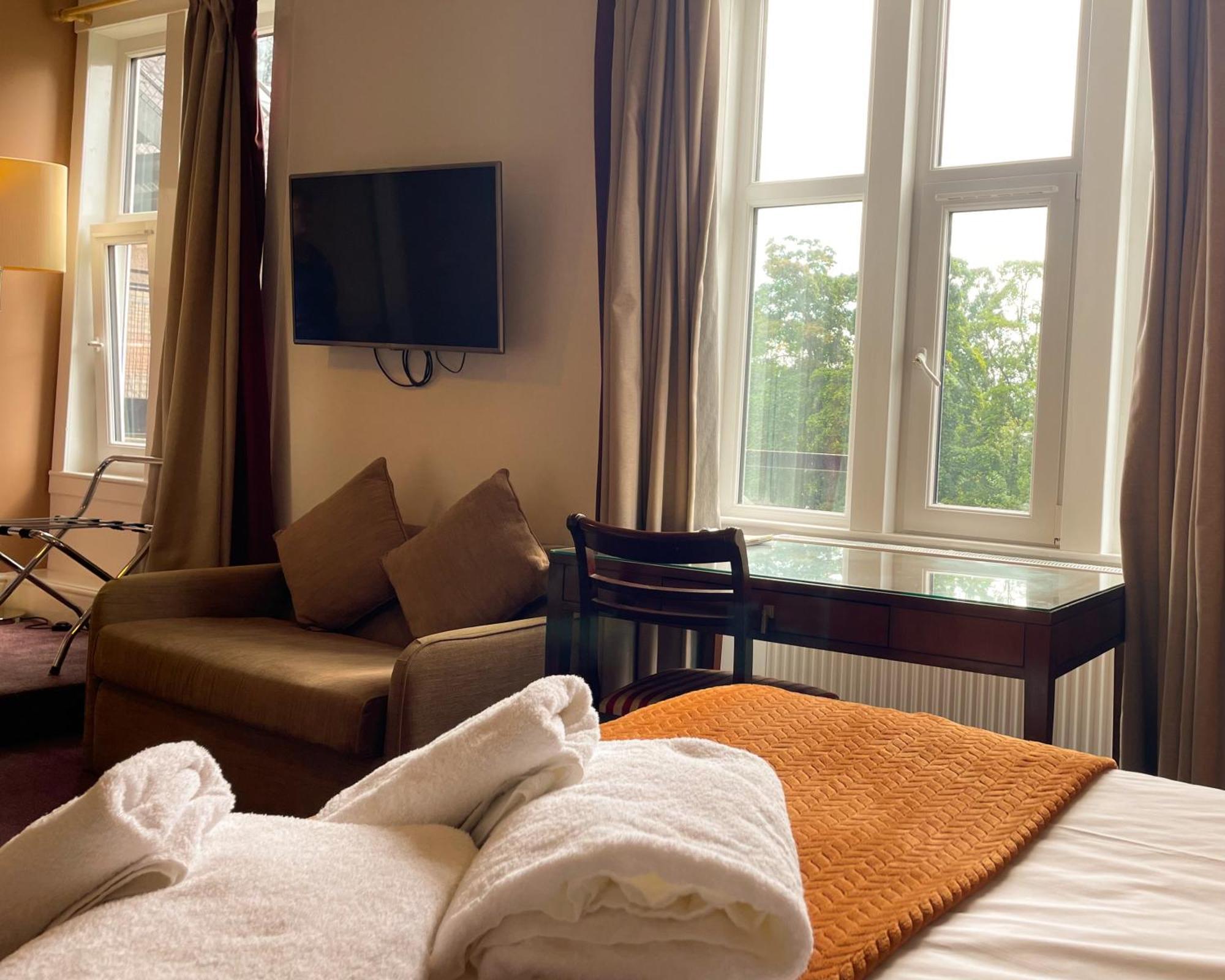 The Speyside Hotel And Restaurant Grantown-on-Spey Esterno foto
