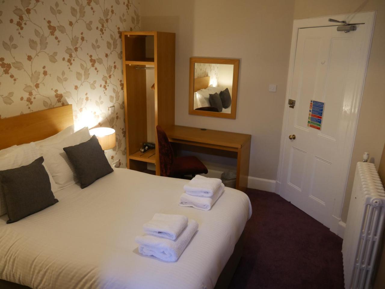 The Speyside Hotel And Restaurant Grantown-on-Spey Esterno foto