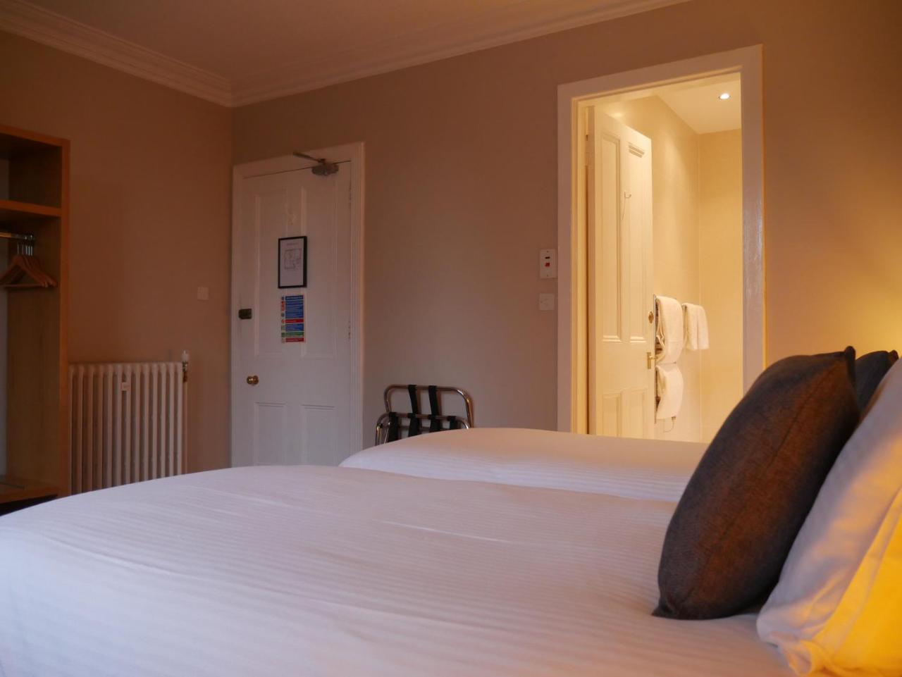 The Speyside Hotel And Restaurant Grantown-on-Spey Esterno foto